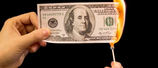 Burning-One-Hundered-Dollars-e1524757487356